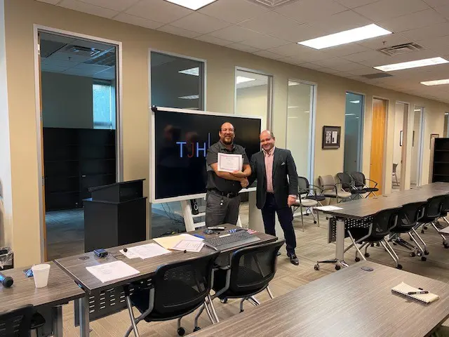 Experienced Litigator Positions 22 Experienced Litigator Positions Paralegal graduate male.jpg